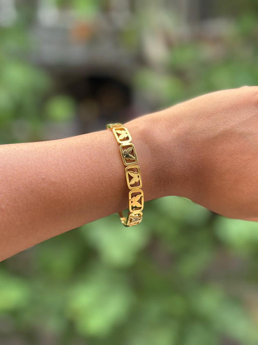 Gold Butterfly Link Bracelet